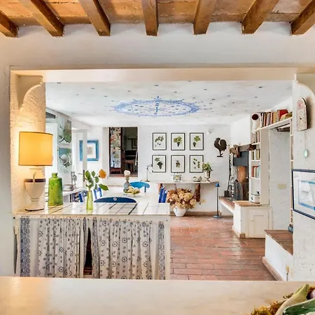 Sleeps 9 Pool Wifi Acqualoreto
